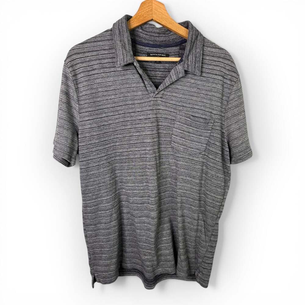 Banana Republic Mens size Large Short Sleeve Striped Polo Shirt Navy Blue Casual
